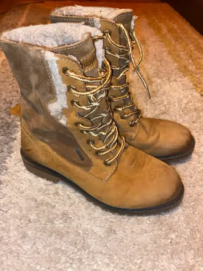 Botas Bototos de cuero Hush Puppies  Waterproof 38 - miniatura 2