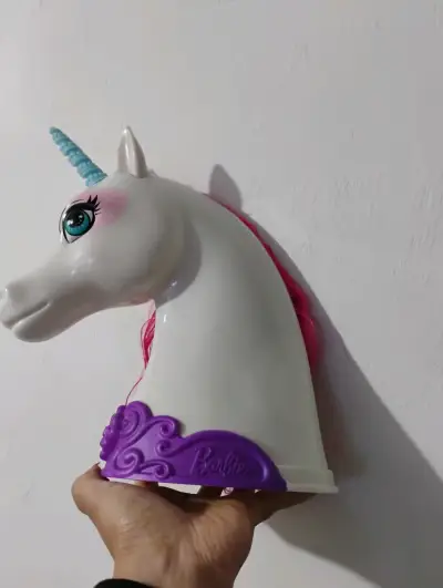 Cabeza de unicornio Barbie para peinar - miniatura 3