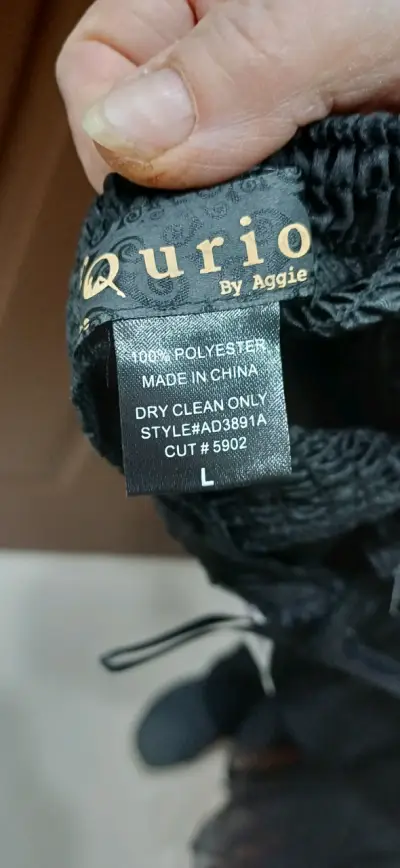 Vestido de fiesta negro con volantes - miniatura 3