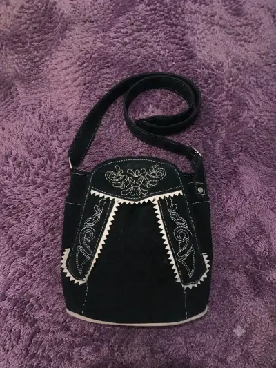 Cartera de gamuza negra con bordado alemán - miniatura 1