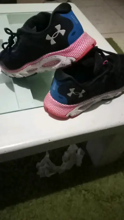 Zapatillas deportivas Under Armour HOVR Infinite negras - miniatura 1