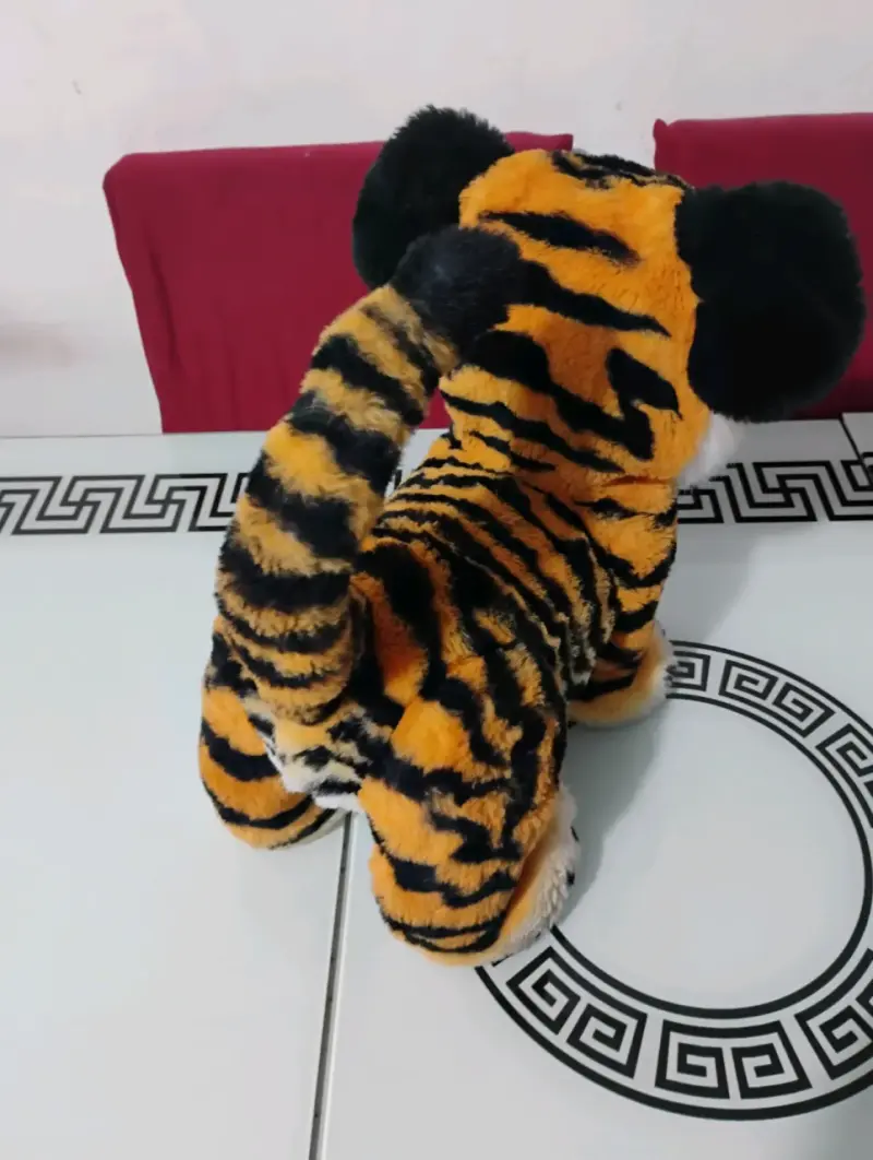 Peluche de tigre grande suave y colorido fun real - 3