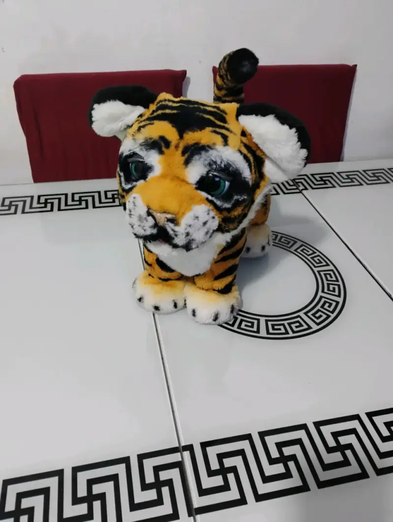 Peluche de tigre grande suave y colorido fun real - 4