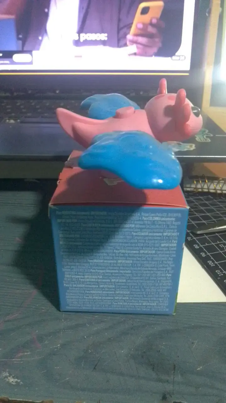 Figurita coleccionable de ajolote - 2