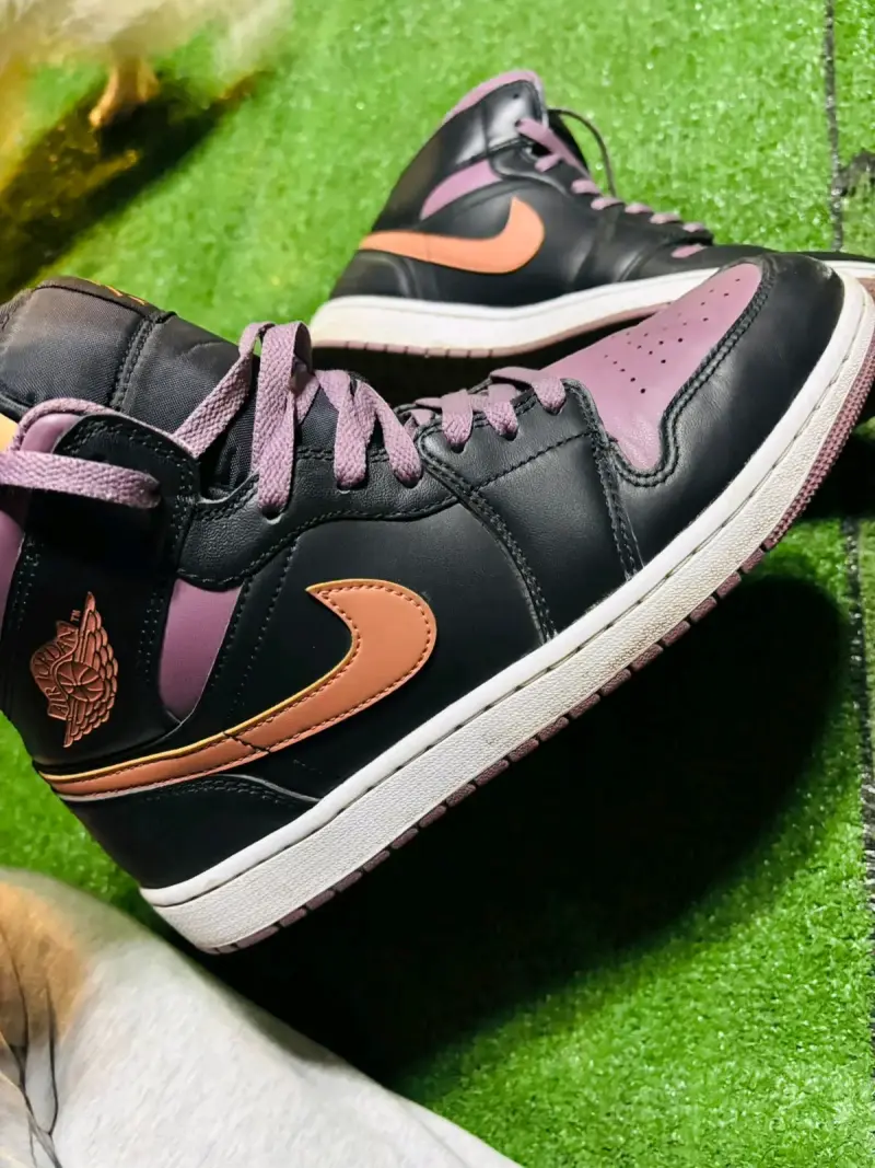 Zapatillas Air Jordan negras y rosadas para mujer - 3