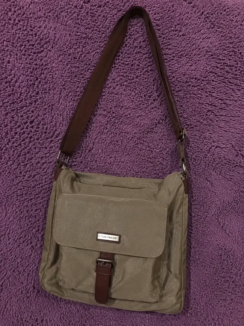 Bandolera/croosbody Tom Tailor color caqui