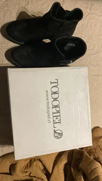 Botines de cuero negro con taco Todopiel - miniatura 1