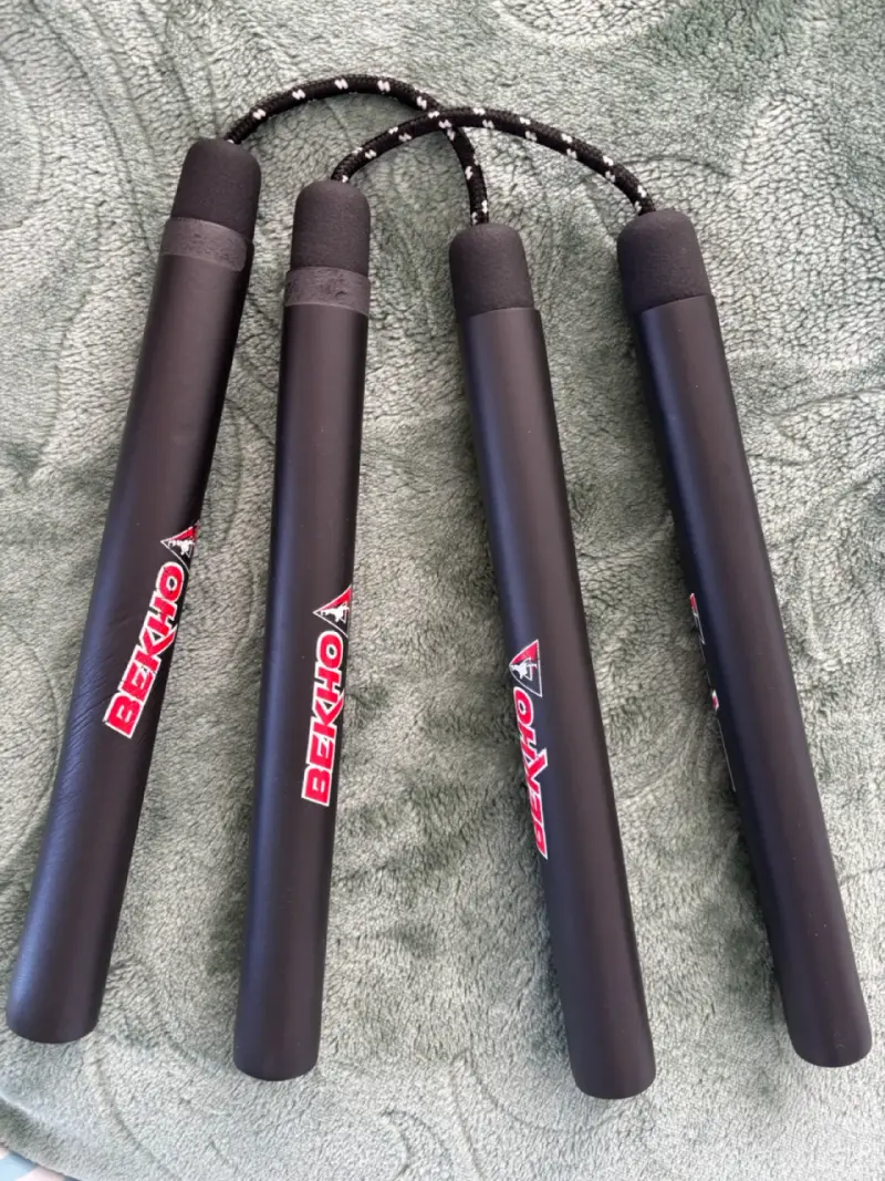 Nunchakus de entrenamiento Bekho negros - 2