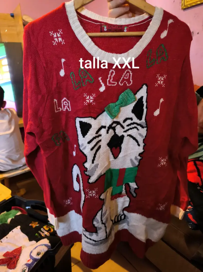 Suéter navideño con diseño de reno talla M - 5