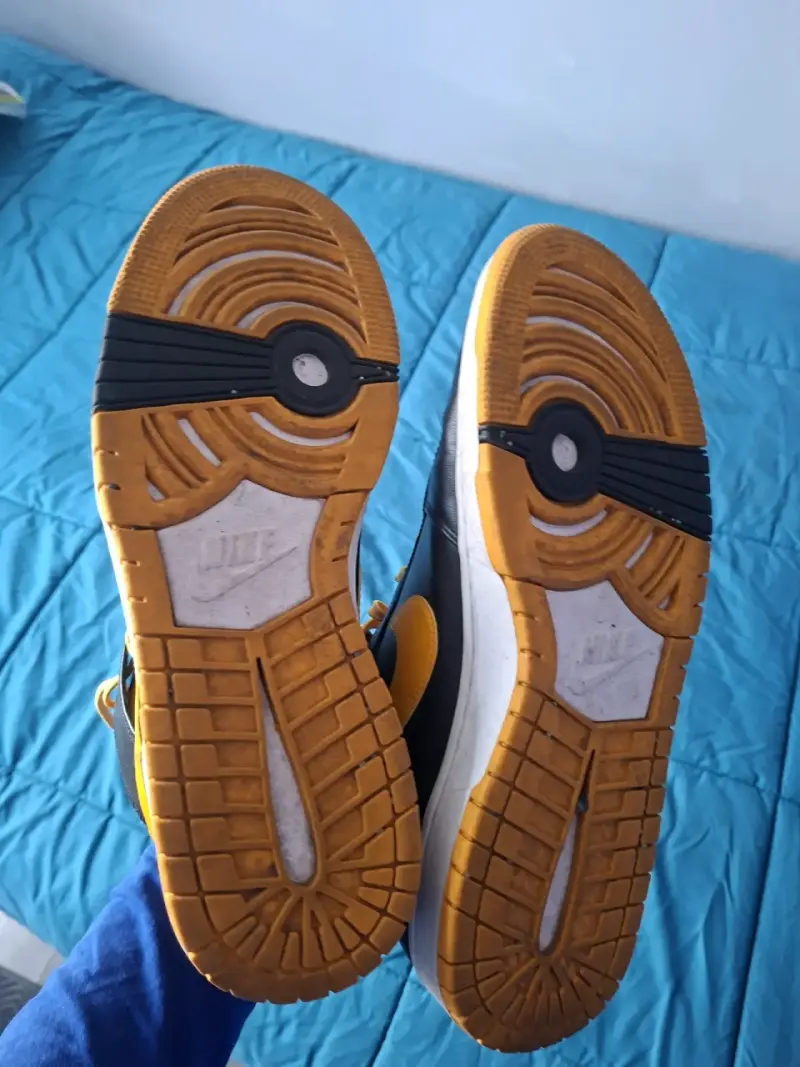 Zapatillas deportivas amarillas y negras (nike) - 2