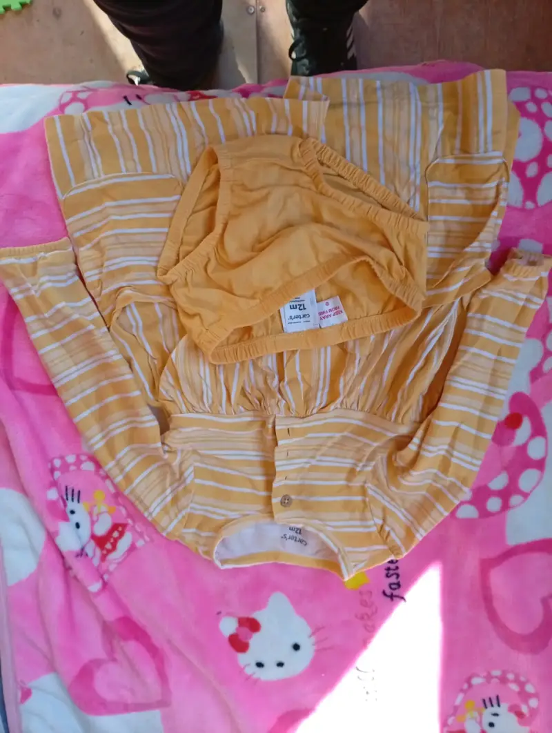 Conjunto de ropa para bebé con estampados florales - 5