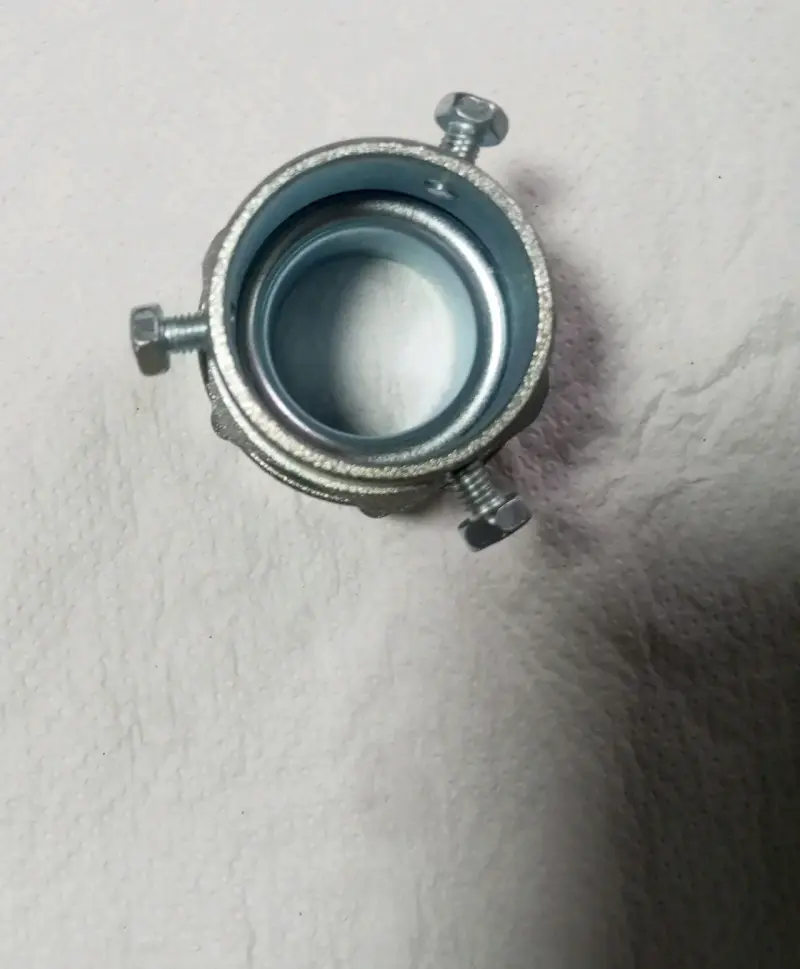 4Conector 40mm metálico para tubería con tornillos