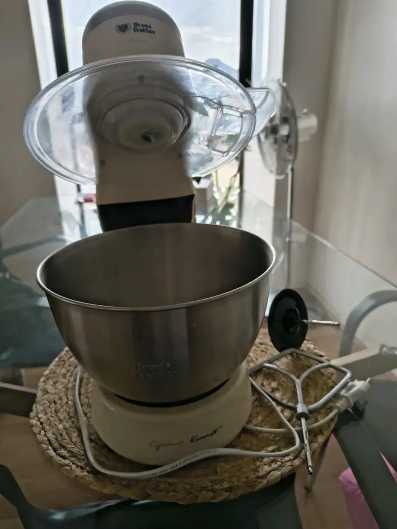 Batidora Ursus Trotter 700W con Bowl de Acero - 2