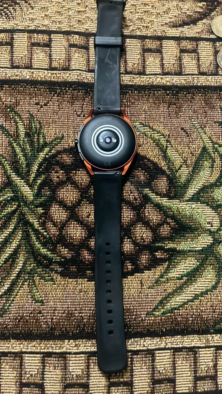 Reloj inteligente con correa negra - 2