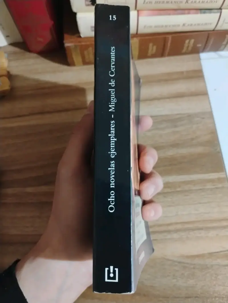 Libro Ocho Novelas Ejemplares de Miguel de Cervantes - 2