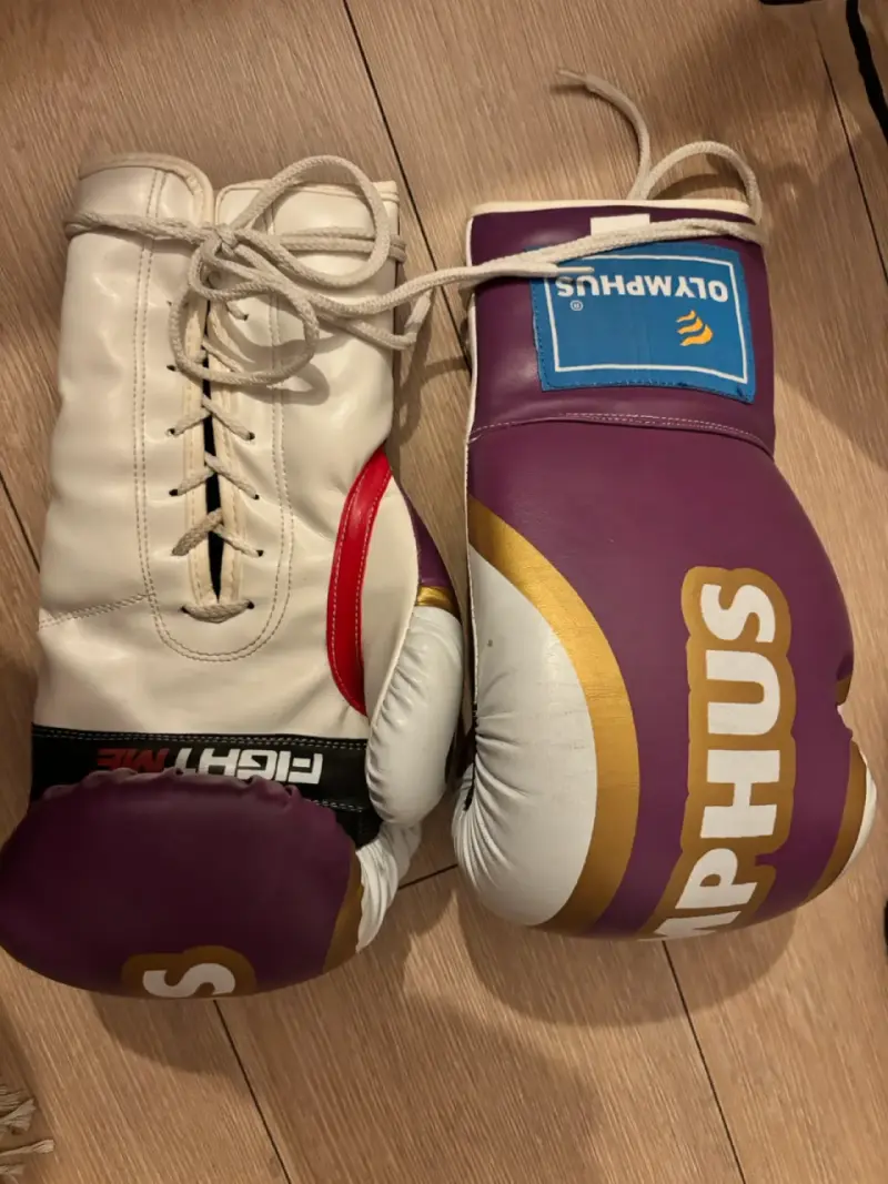Set de boxeo con guantes Olympikus y cuerda - 3