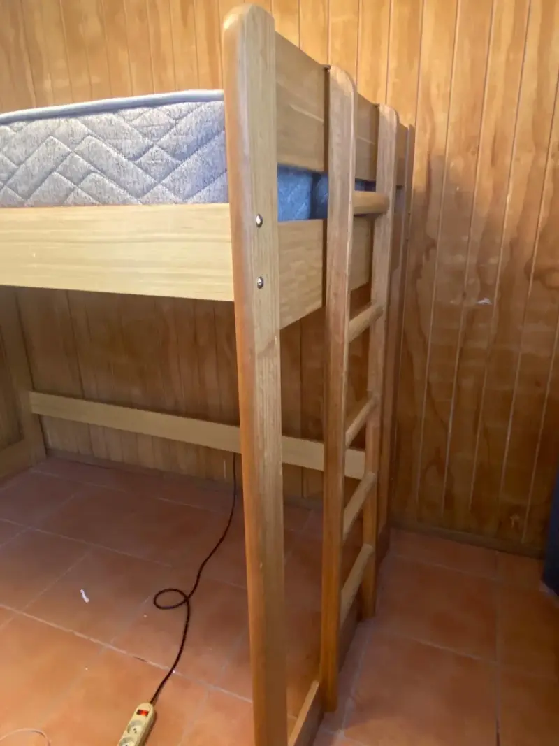 Cama alta de madera con colchón incluido - 3