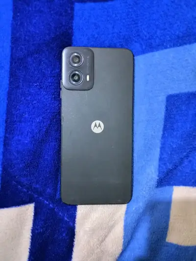 Smartphone Motorola con cámara dual - miniatura 1