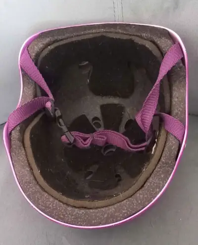 Casco de bicicleta morado para niños On Wheels - miniatura 4