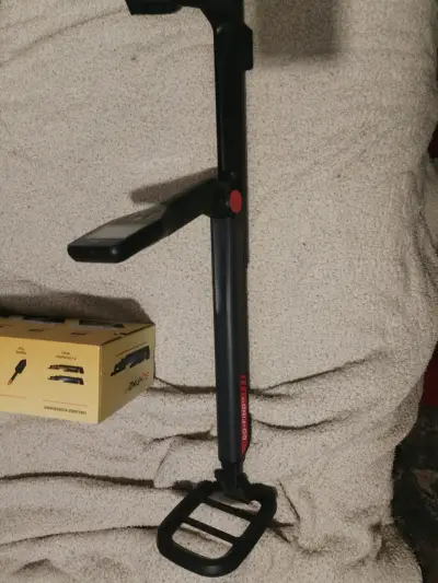 Detector de Metales Minelab Go-Find 22 Portátil - miniatura 3