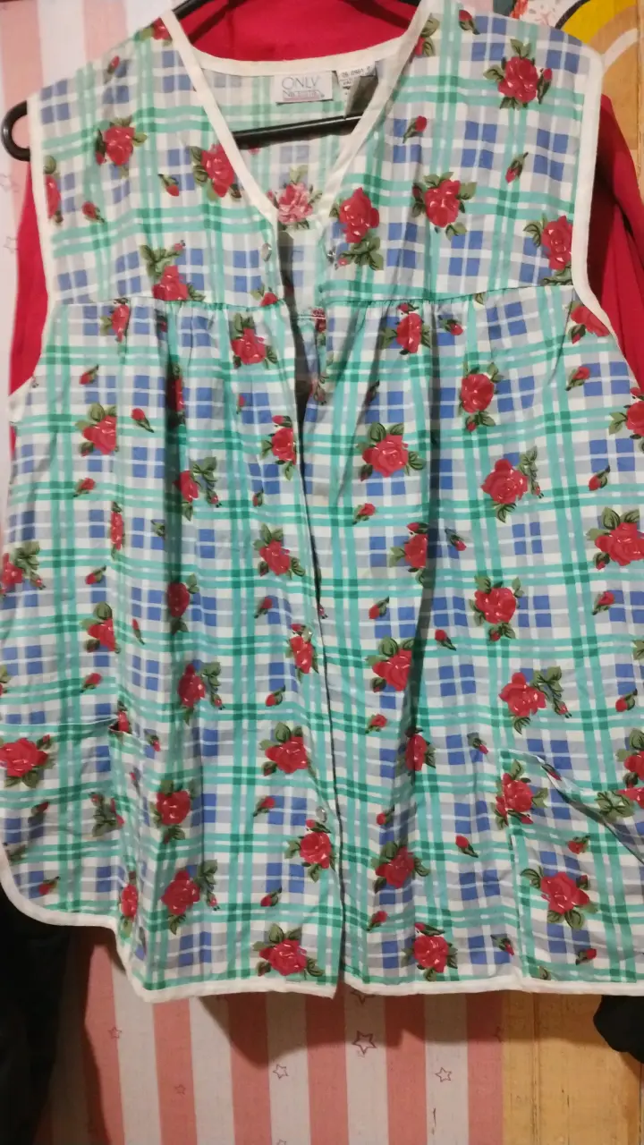 Vestido largo negro con diseño geométrico rosa - 6