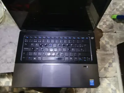 Laptop Dell Intel Core i5 (repuesto) - miniatura 2