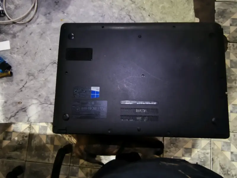Laptop Dell Intel Core i5 (repuesto) - 4