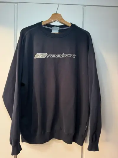 Polerón Reebok azul marino para hombre - miniatura 3