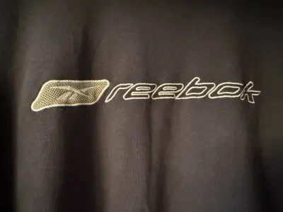 Polerón Reebok azul marino para hombre - miniatura 6