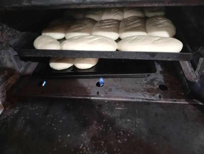 Horno pizzero metálico usado - 5