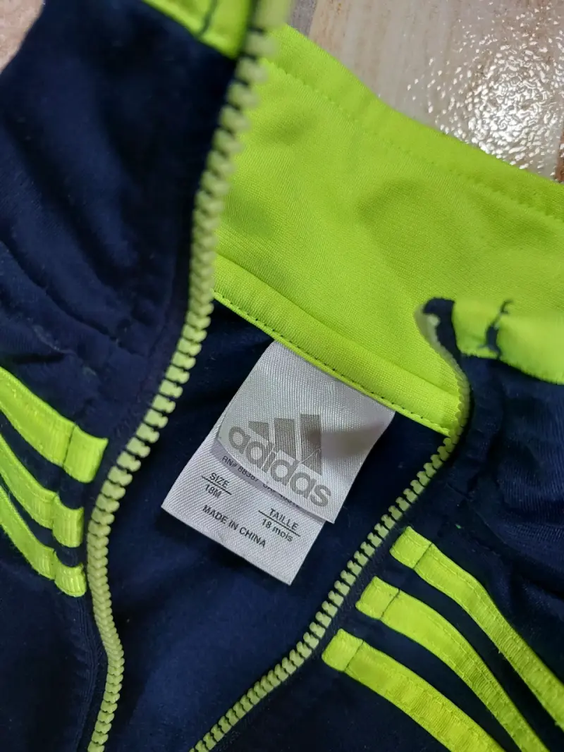 Conjunto deportivo infantil Adidas azul y verde - 1
