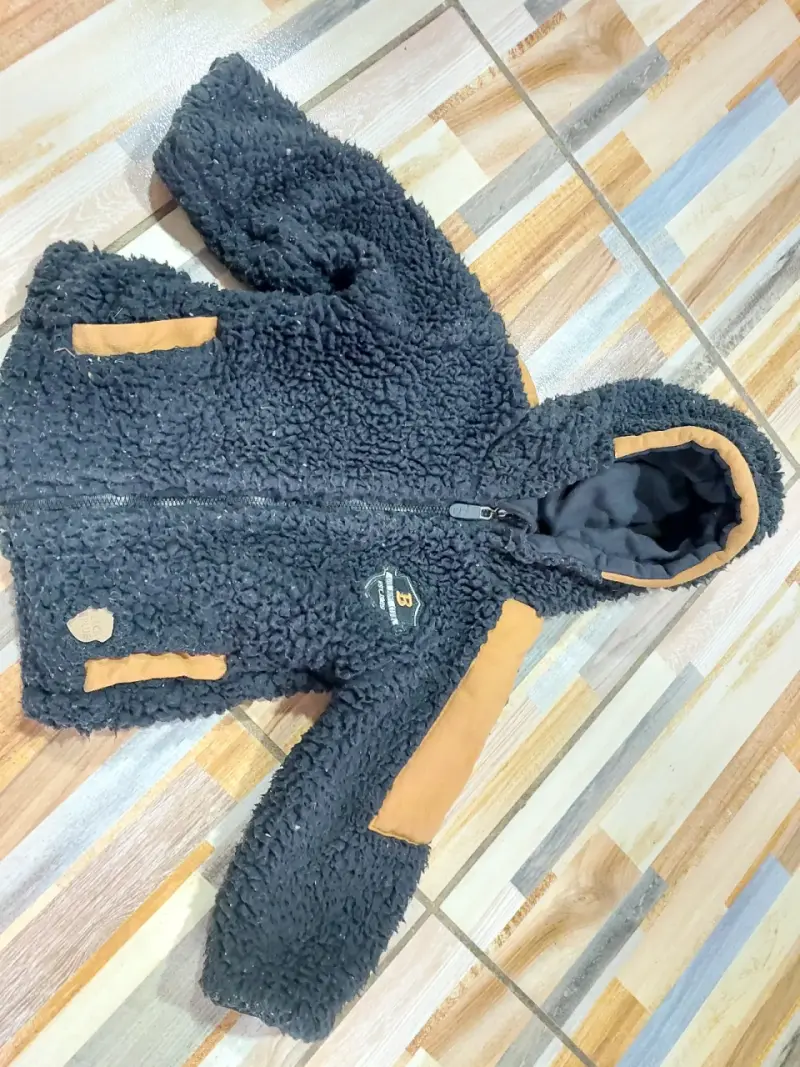 Chaqueta de lana para niño con capucha - 2