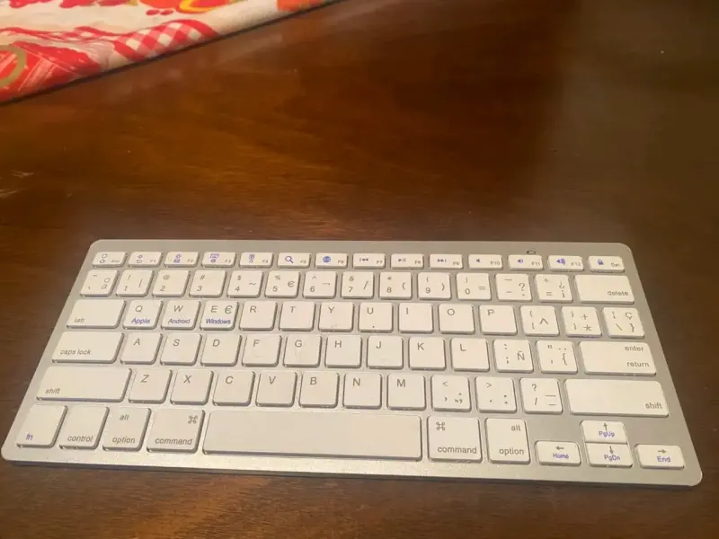 Teclado inalámbrico compatible con Apple y Windows - 2