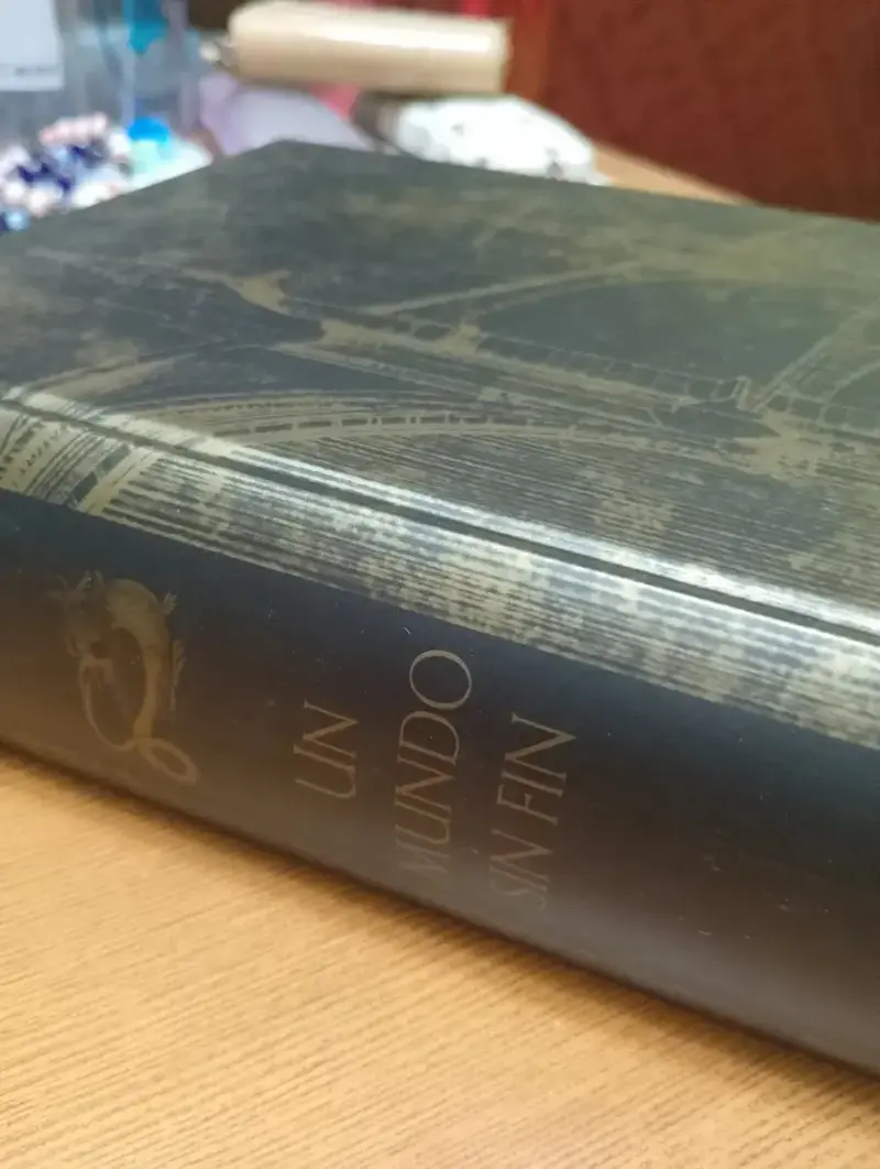 Libro 'Un Mundo Sin Fin' de Ken Follett - 5