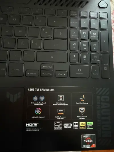 Laptop ASUS TUF Gaming A15 Ryzen 7 16GB RAM - miniatura 3