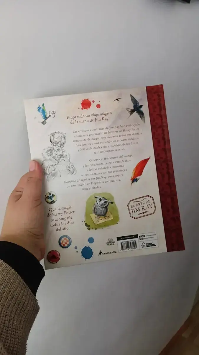 Libro ilustrado Harry Potter Un Año Mágico - 2