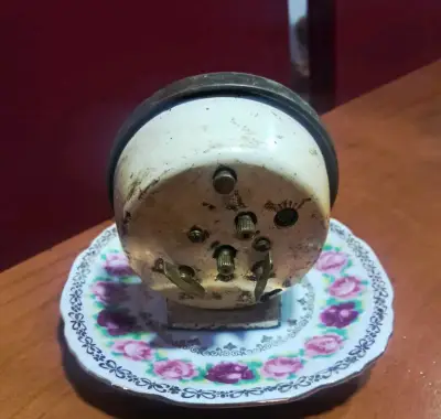Reloj despertador vintage Baby Ben Westclox - miniatura 1