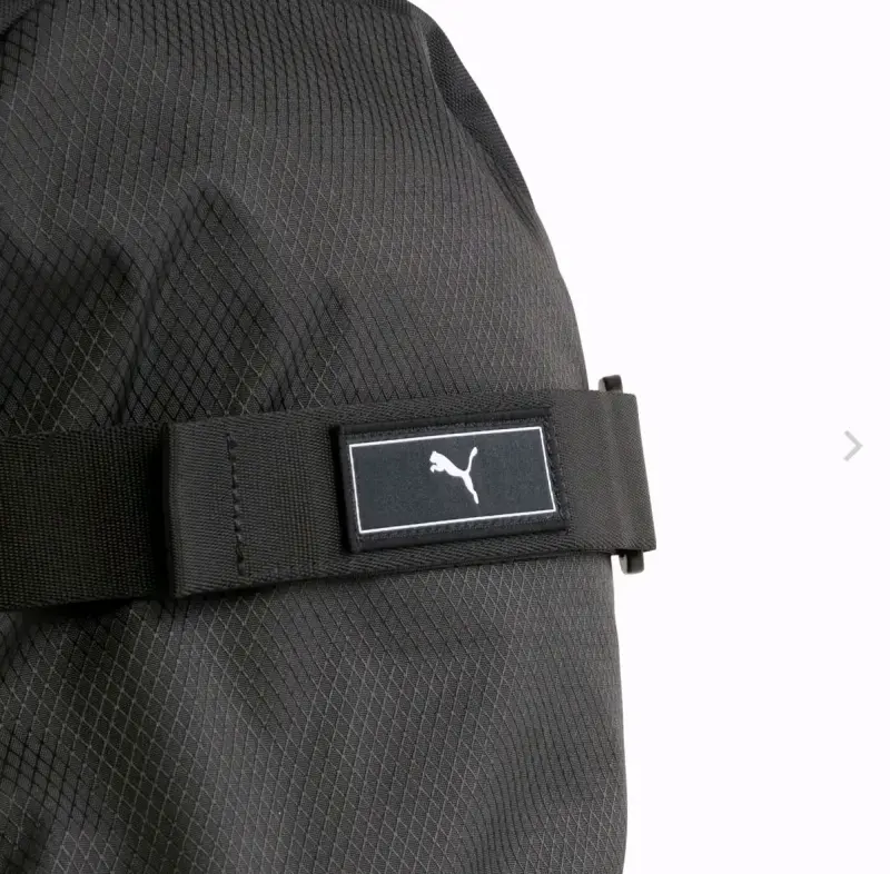 Mochila negra Puma con bolsillos laterales - 6