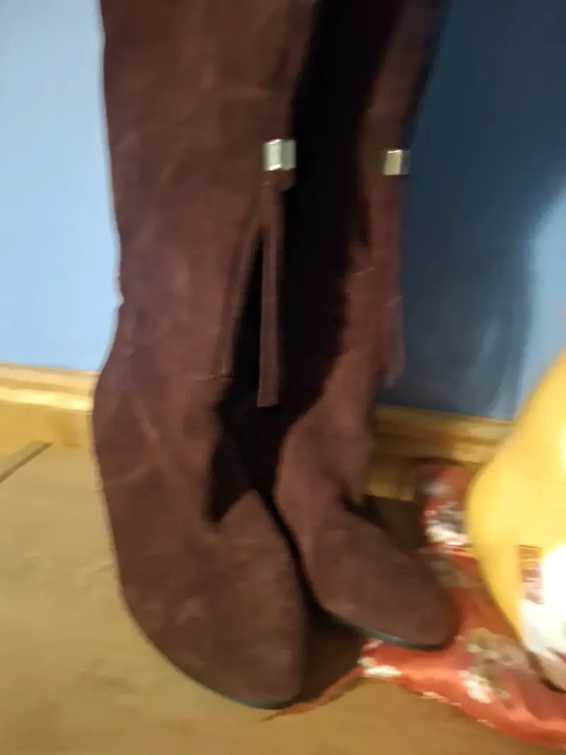 Botas de gamuza marrón con tacón grueso - 2