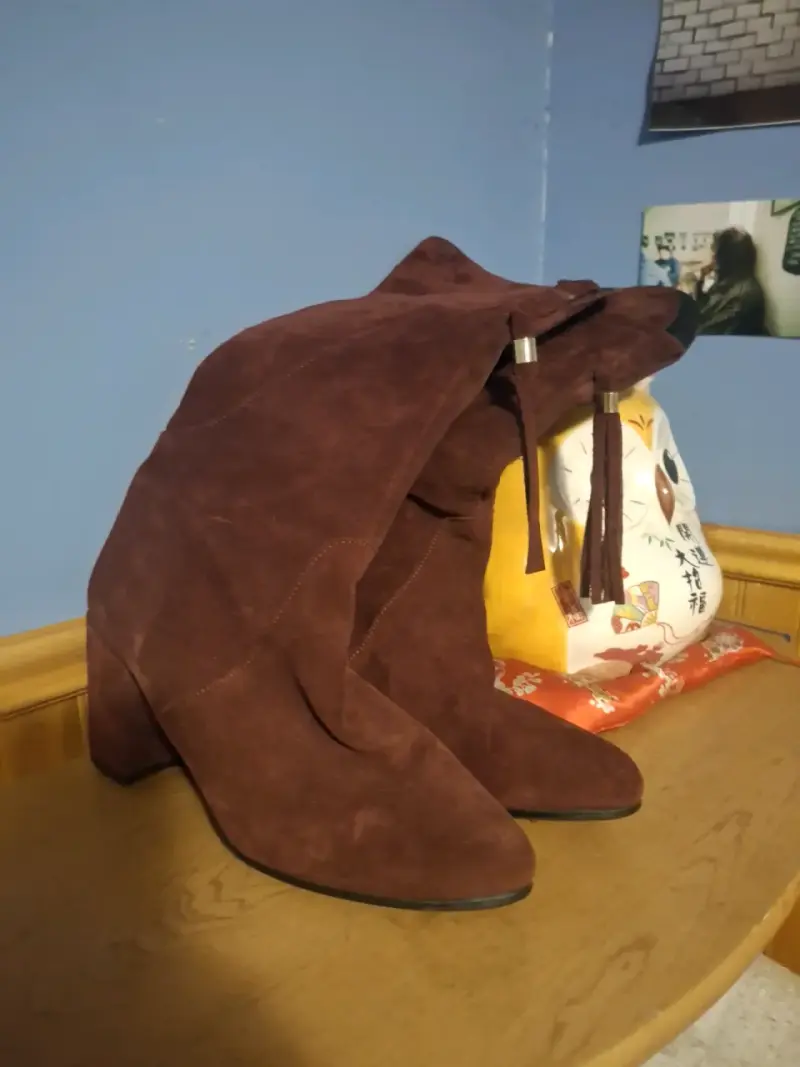 Botas de gamuza marrón con tacón grueso - 3