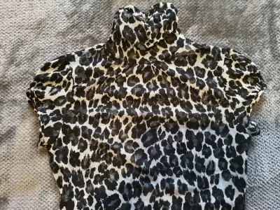 Polera de Leopardo Zara de Cuello Alto - miniatura 3