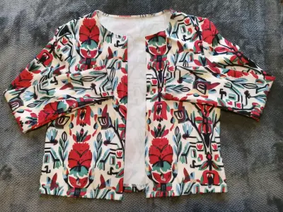 Chaqueta delgada estampada floral para mujer - miniatura 2