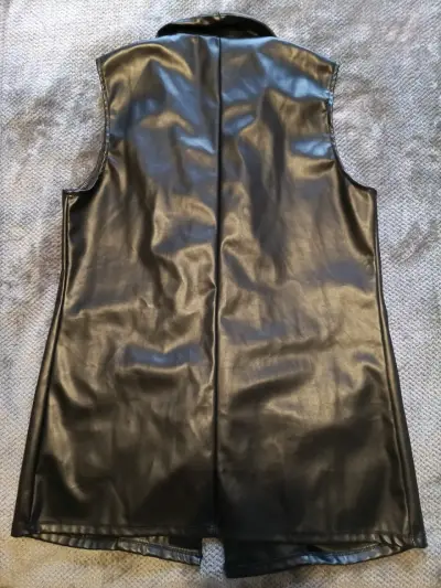 Chaleco de cuero sintético negro para mujer - miniatura 3