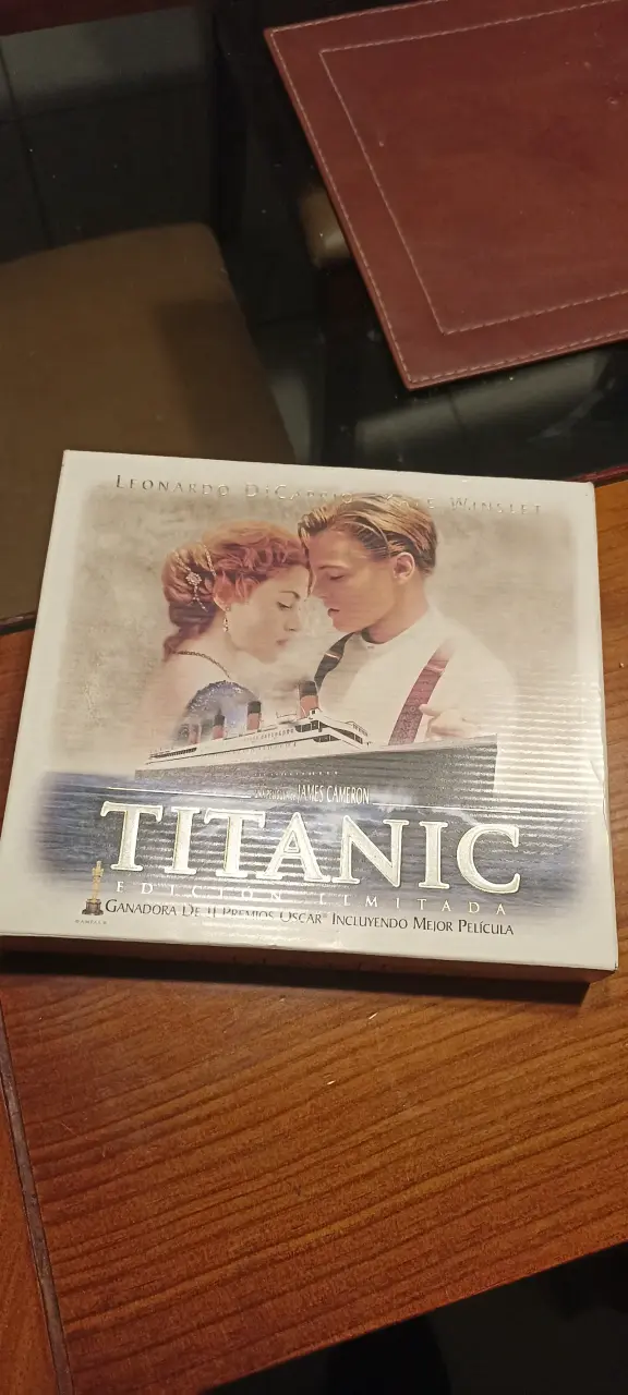 Edición Limitada VHS Titanic de James Cameron - 1
