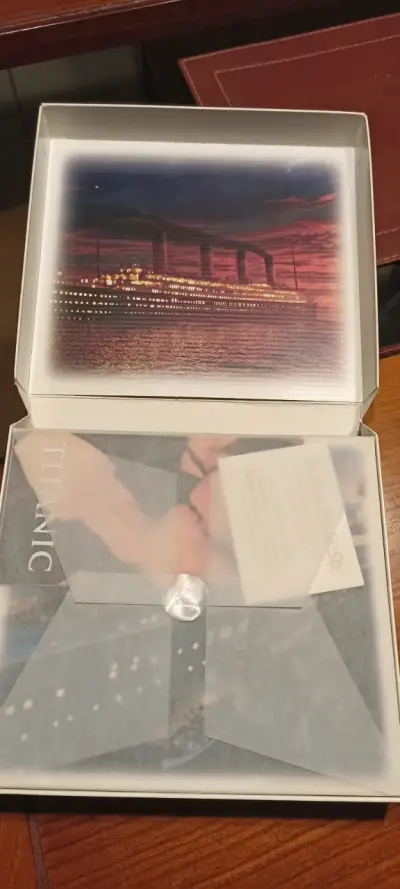 Edición Limitada VHS Titanic de James Cameron - miniatura 3