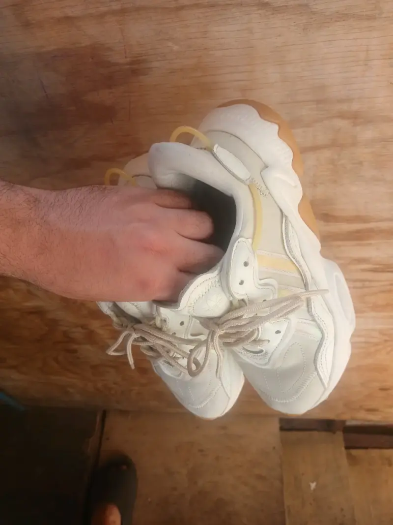 Zapatillas deportivas blancas con suela gruesa - 4