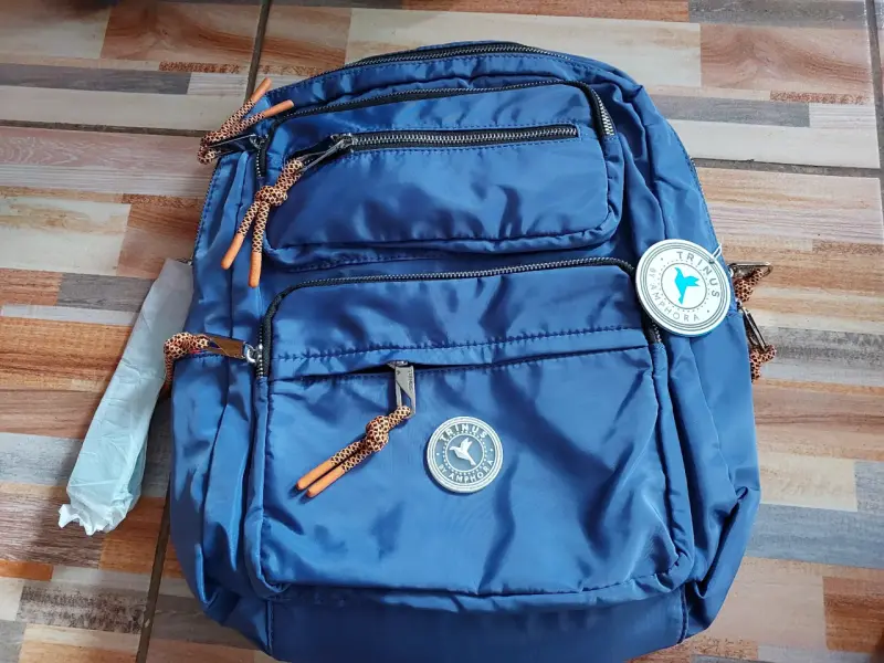 Mochila azul Trinus Amphora con múltiples bolsillos