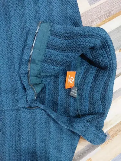Polerón azul con capucha para hombre - miniatura 2