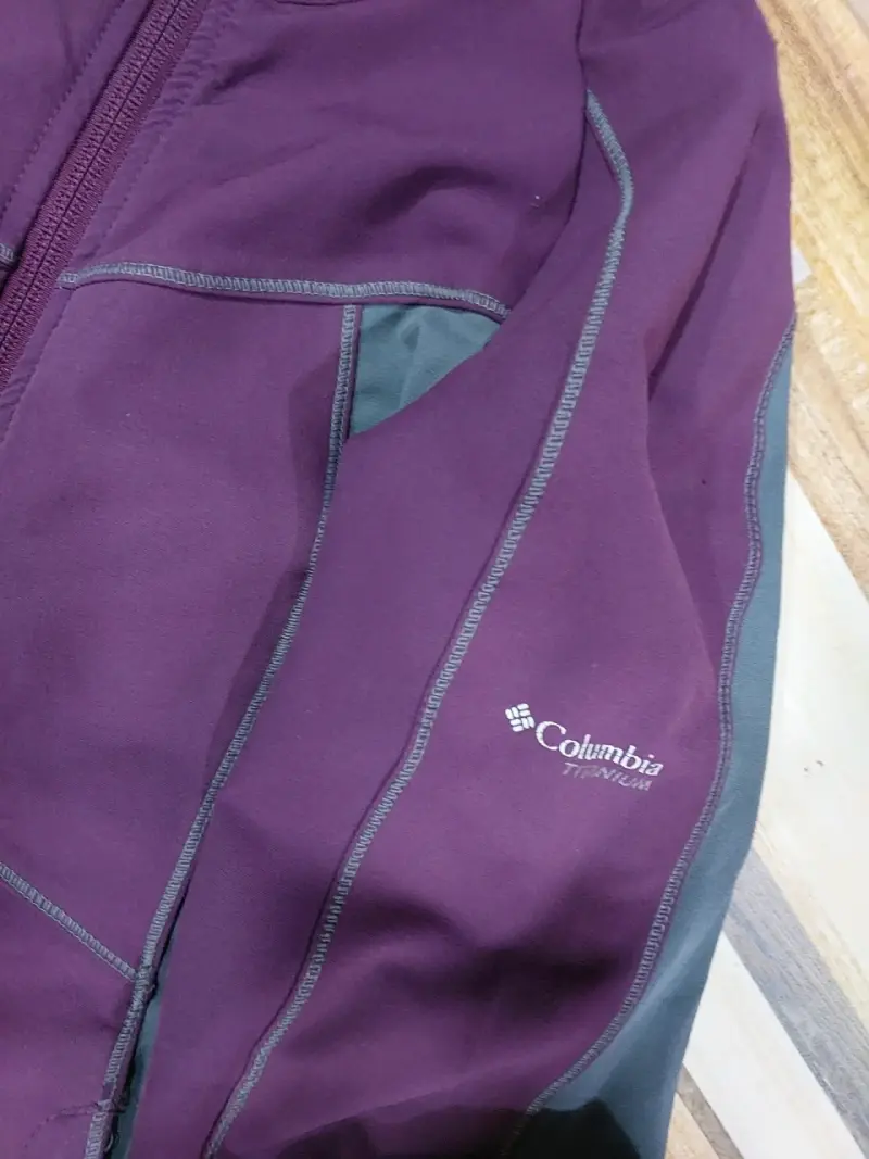 Chaqueta Deportiva Columbia Morada y Gris - 2