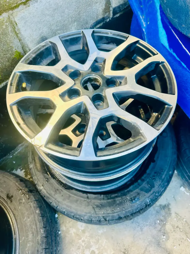 Llantas de aleación 16 pulgadas para auto - 2